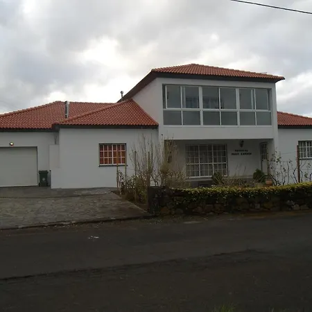 ゲストハウス Tropical Fruit Garden ヴェーラス